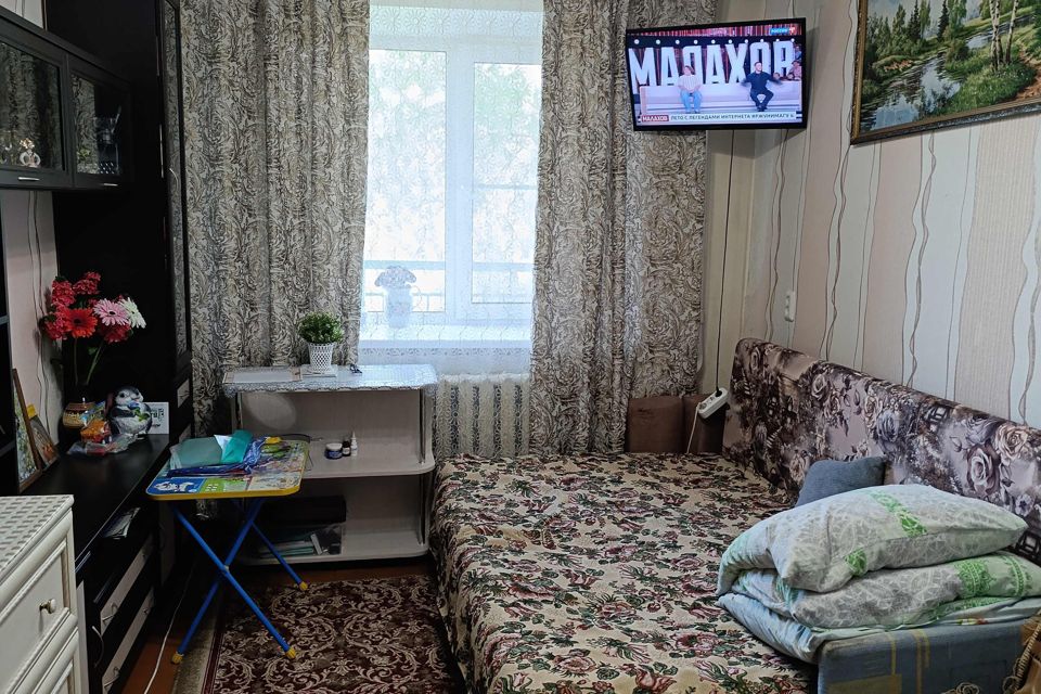 Продаётся комната в 4-комн. квартире, 13.5 м²