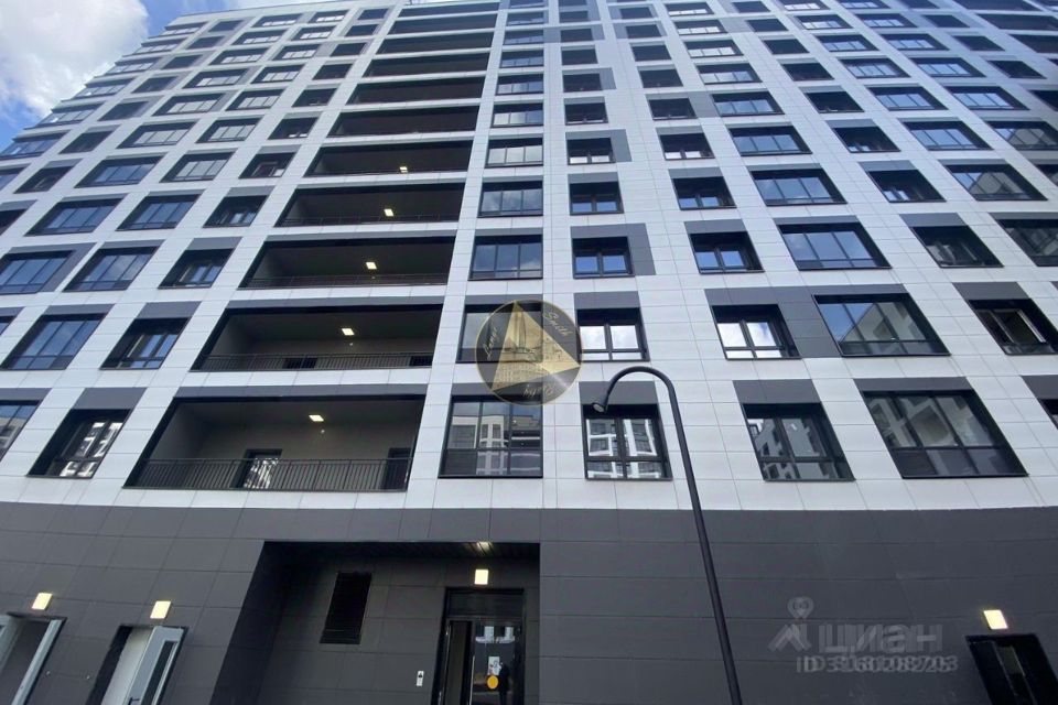 Продаётся 3-комнатная квартира, 82.3 м²