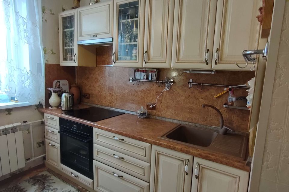 Продаётся 3-комнатная квартира, 63.7 м²