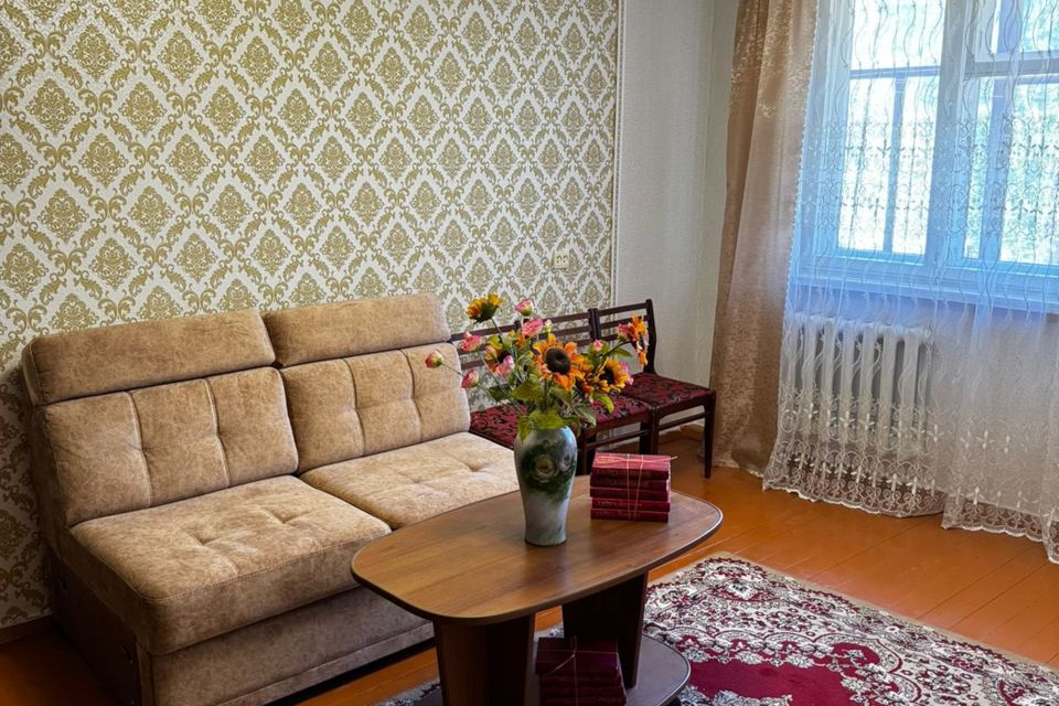 Продаётся 3-комнатная квартира, 60 м²