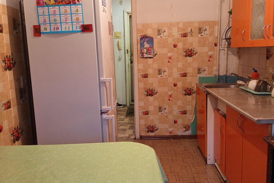 Продаётся 4-комнатная квартира, 75.4 м²
