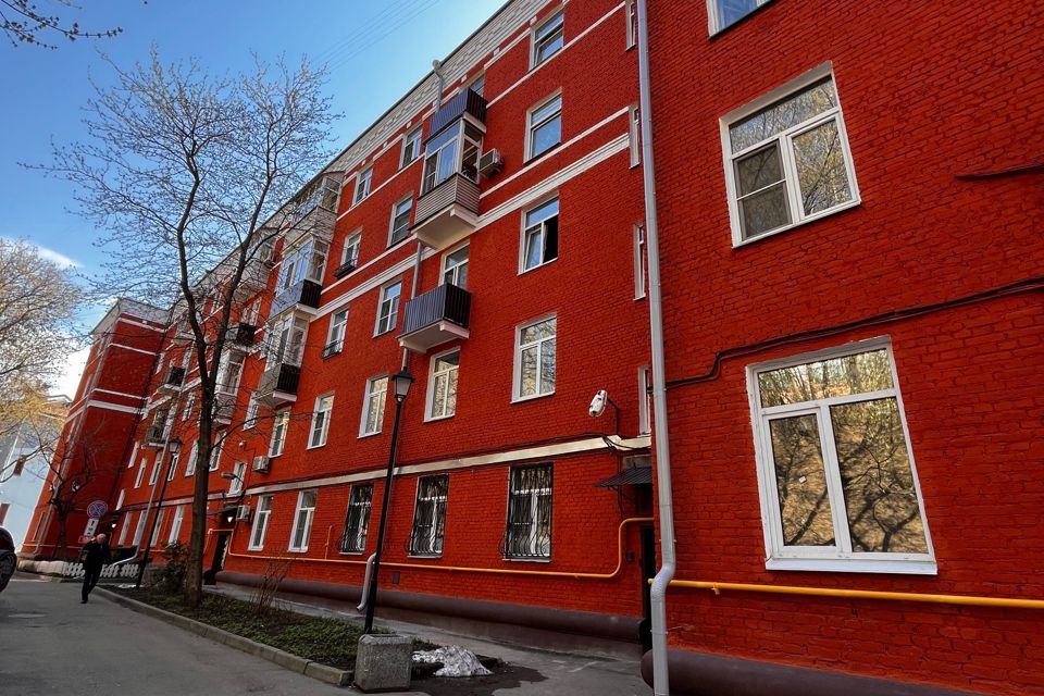Продаётся комната в 3-комн. квартире, 15.4 м²