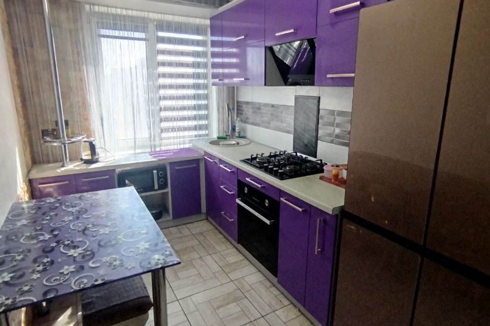 Продаётся 3-комнатная квартира, 58.5 м²