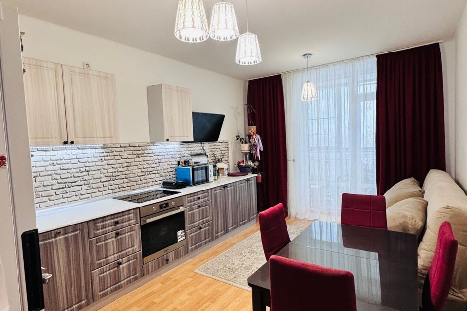 Продаётся 2-комнатная квартира, 64 м²