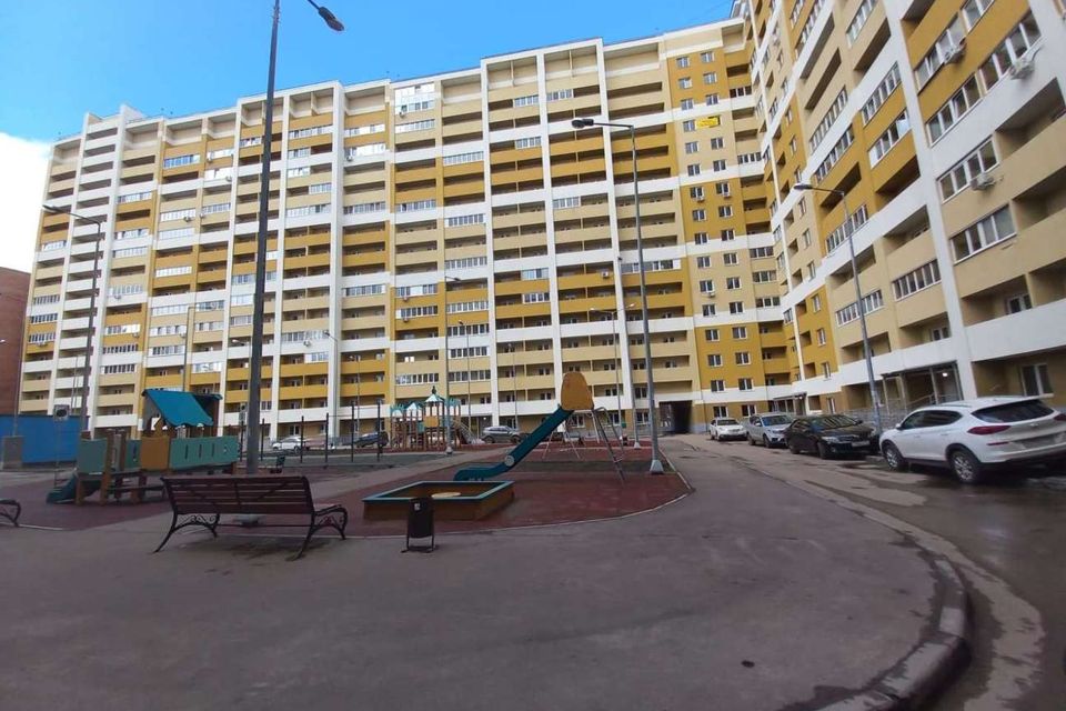 Продаётся 1-комнатная квартира, 39.8 м²