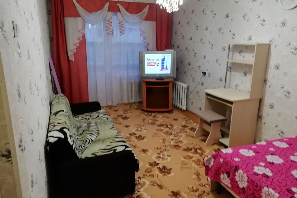 Продаётся 1-комнатная квартира, 42 м²