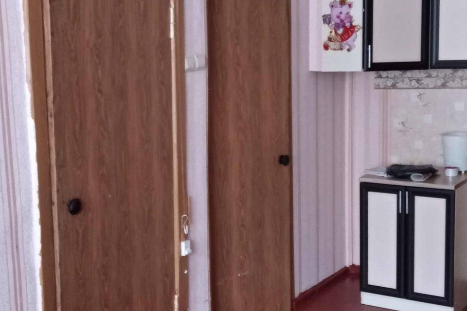 Продаётся 2 комнаты в 2-комн. квартире, 28.2 м²