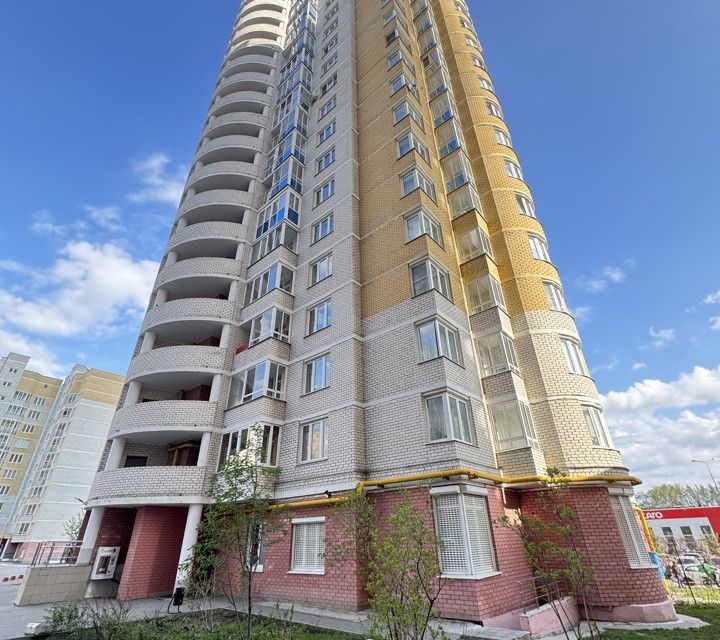 Продаётся 2-комнатная квартира, 57.6 м²