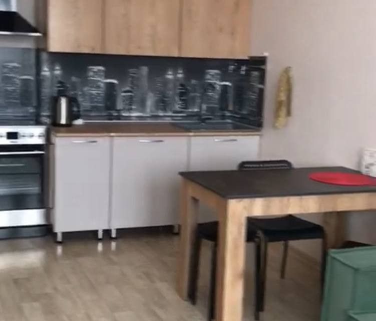 Продаётся 3-комнатная квартира, 59.6 м²
