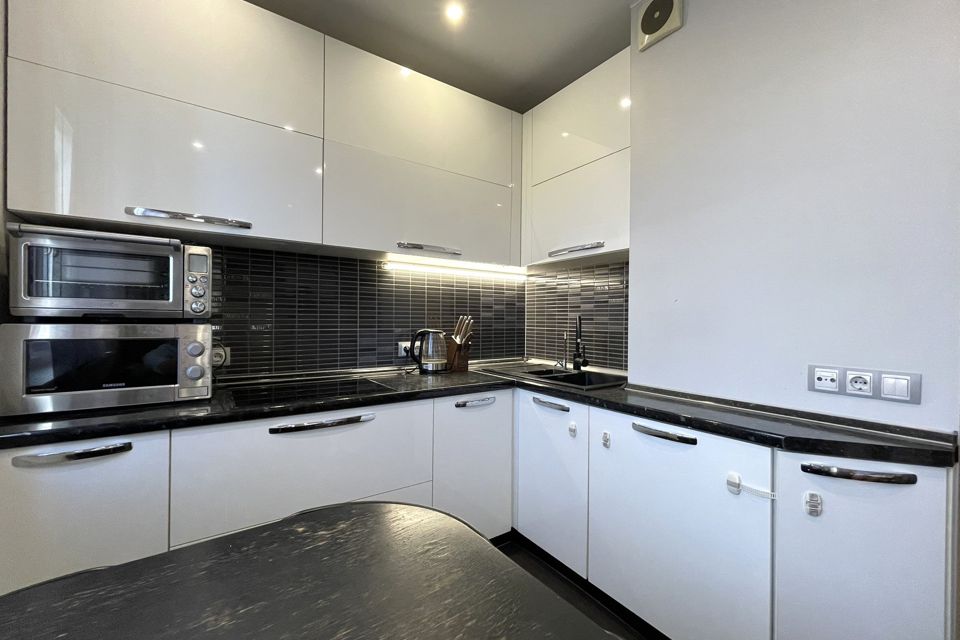 Продаётся 1-комнатная квартира, 37.9 м²
