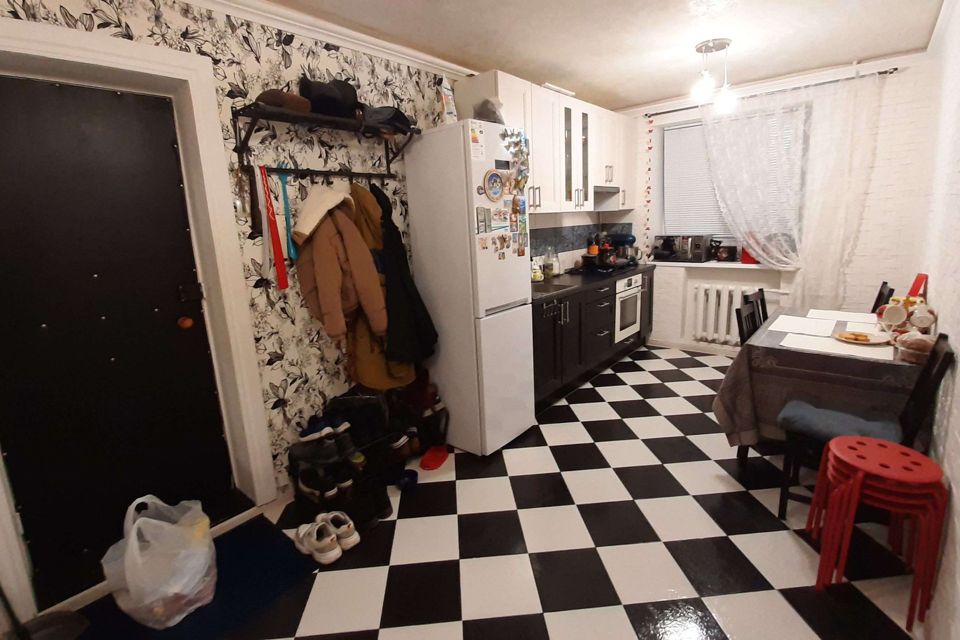 Продаётся 3-комнатная квартира, 58.1 м²