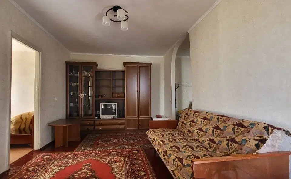 Продаётся 4-комнатная квартира, 70 м²