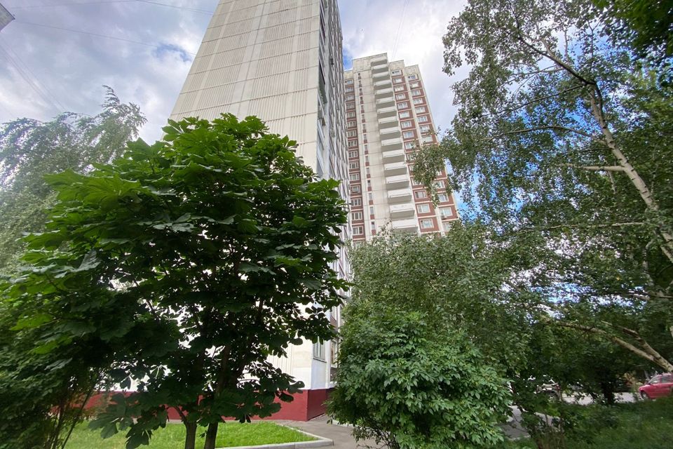 Продаётся 4-комнатная квартира, 100.2 м²