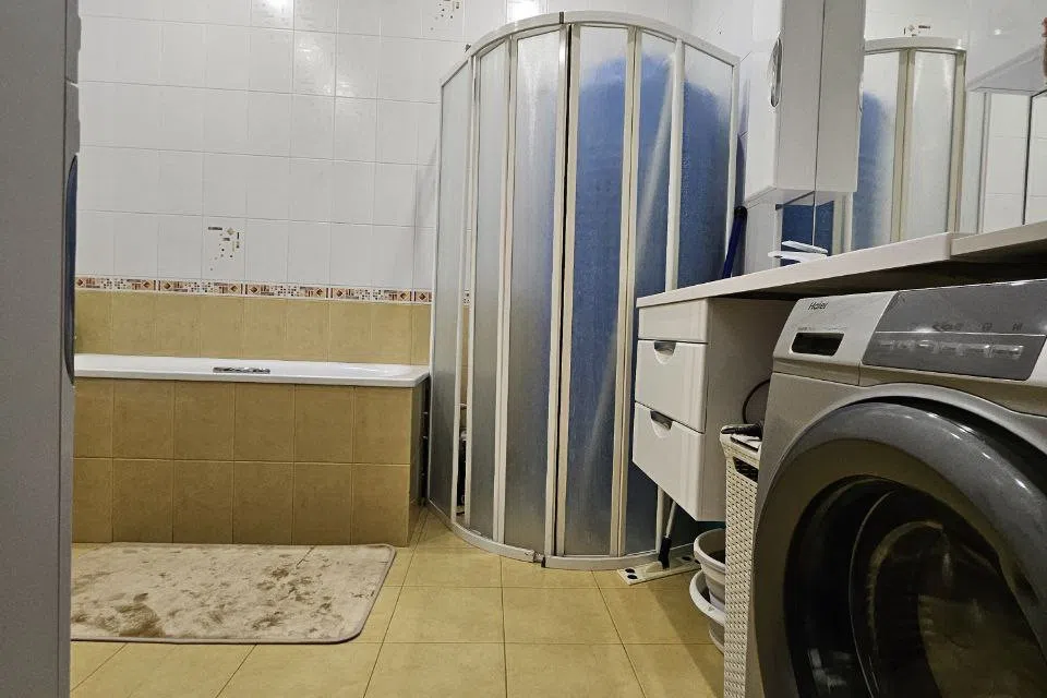 Продаётся 2-комнатная квартира, 72 м²