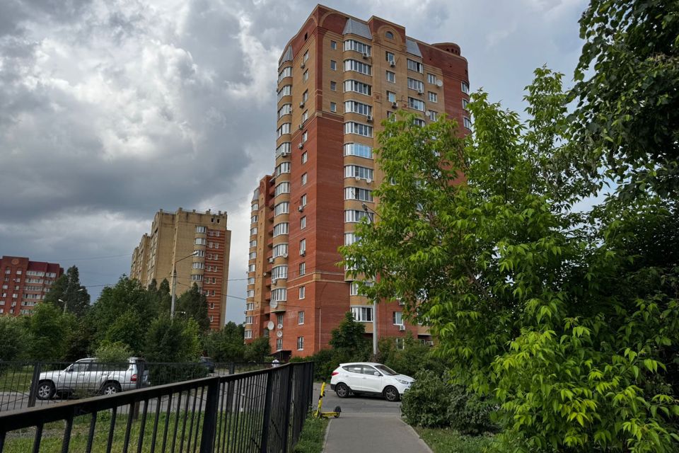 Продаётся 4-комнатная квартира, 96.9 м²