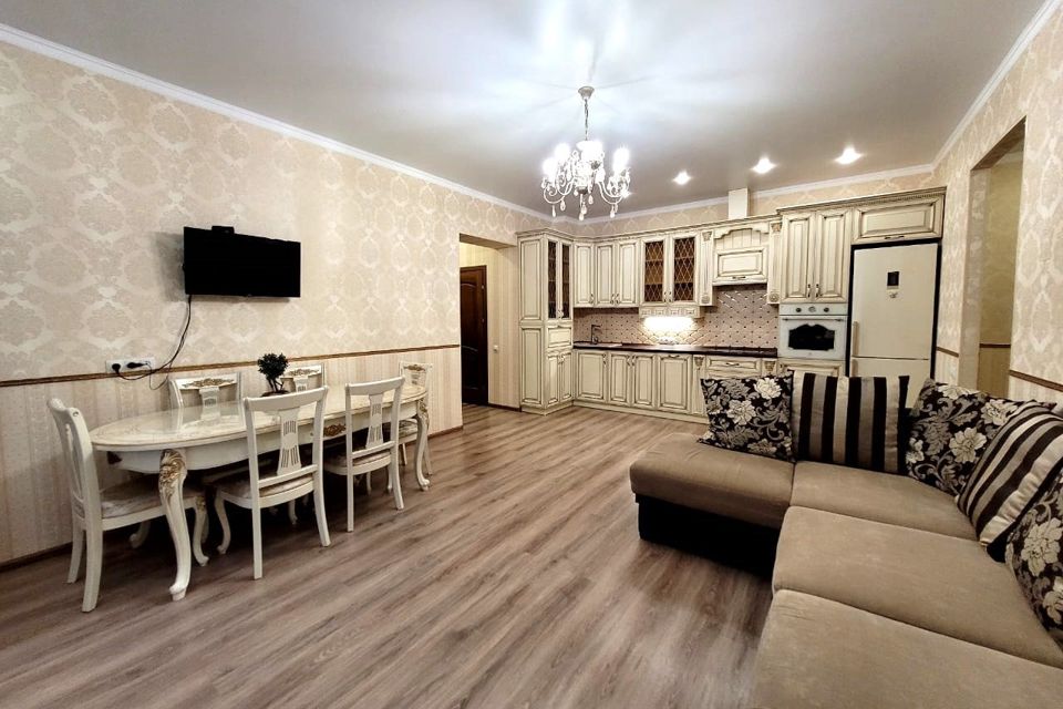 Продаётся 2-комнатная квартира, 77.3 м²