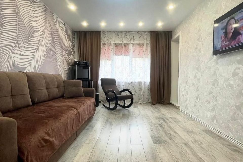 Продаётся 3-комнатная квартира, 64.5 м²