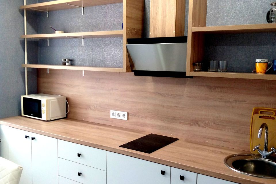 Сдаётся 1-комнатная квартира, 42 м²