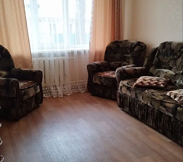 Продаётся 4-комнатная квартира, 64 м²