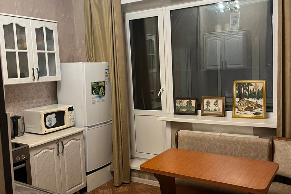 Продаётся 1-комнатная квартира, 38 м²