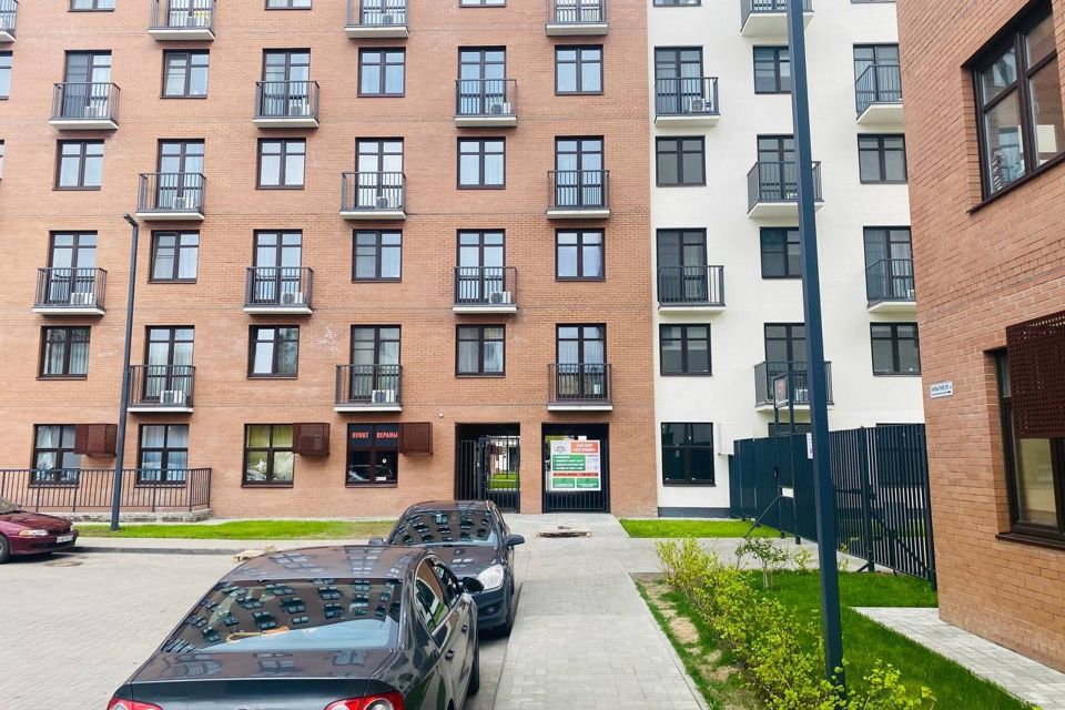 Продаётся 2-комнатная квартира, 66.3 м²