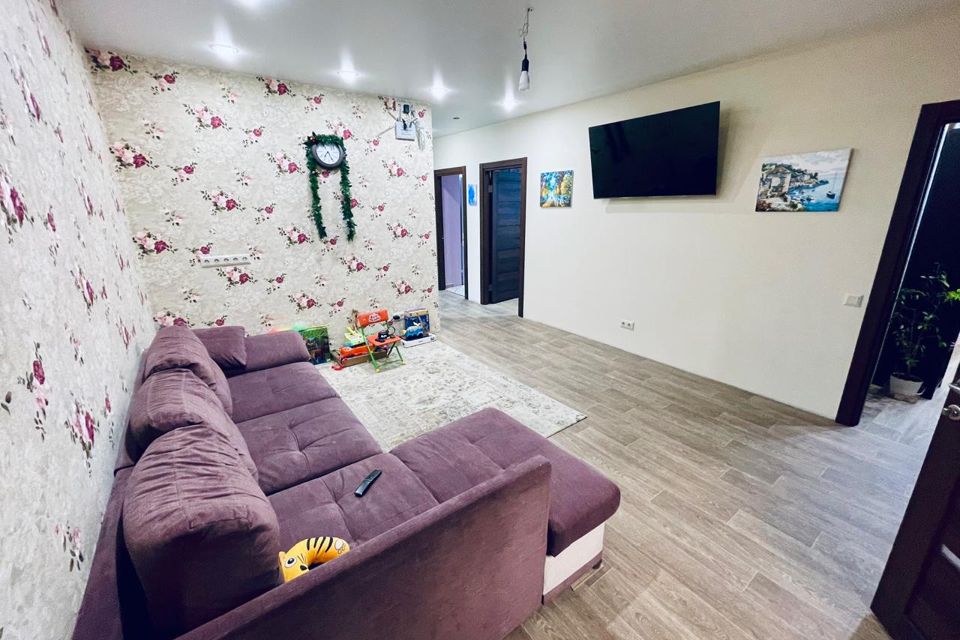 Продаётся 3-комнатная квартира, 104 м²