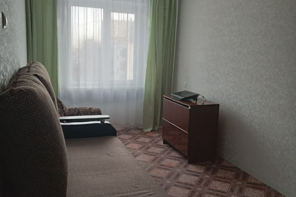 Продаётся 4-комнатная квартира, 76.4 м²