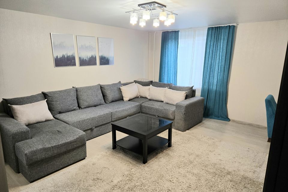 Продаётся 2-комнатная квартира, 67.2 м²