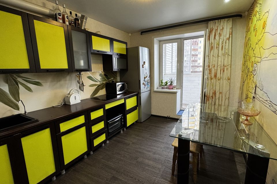 Продаётся 3-комнатная квартира, 77.5 м²
