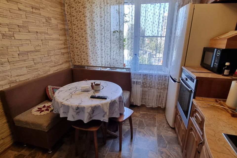 Продаётся 3-комнатная квартира, 63.5 м²