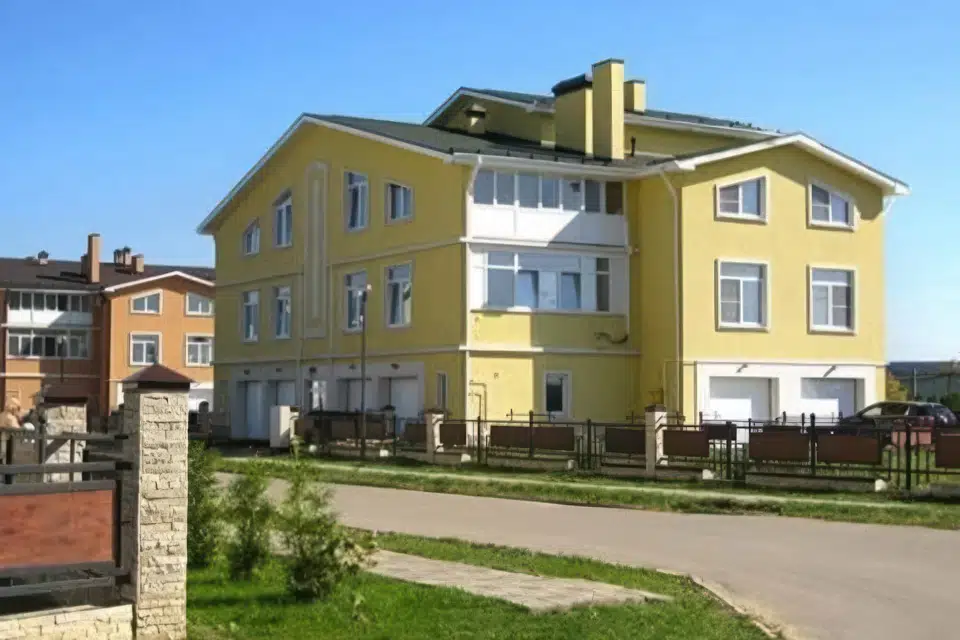 Продаётся таунхаус, 4-эт., 218 м²