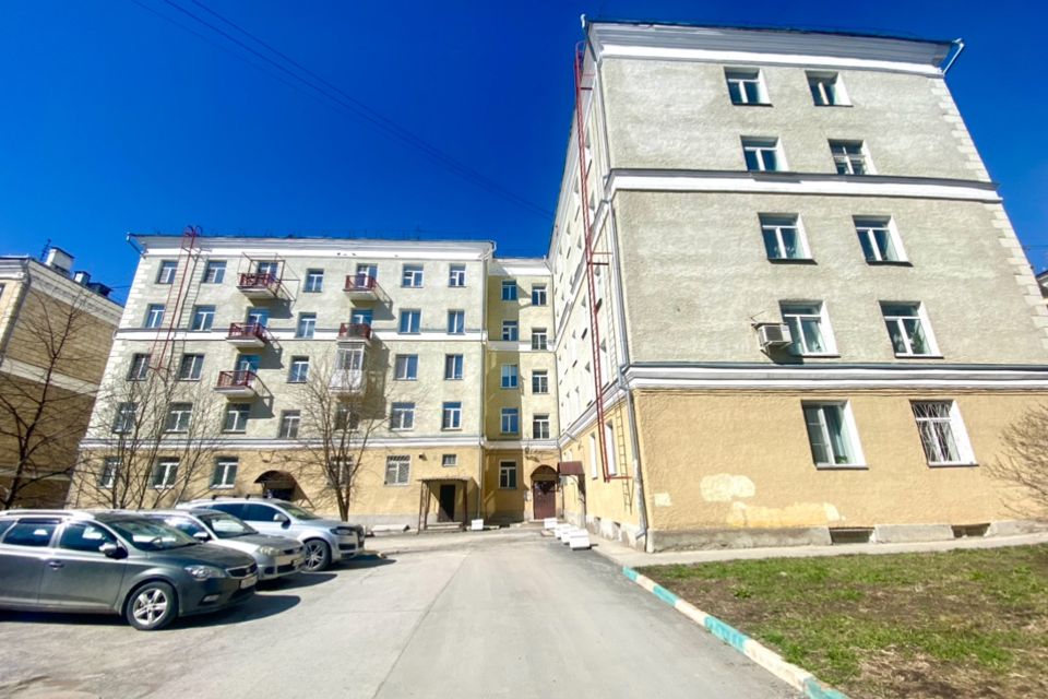 Продаётся 2-комнатная квартира, 56.5 м²