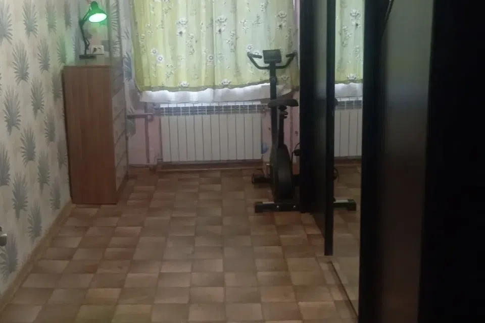 Продаётся 4-комнатная квартира, 66.6 м²