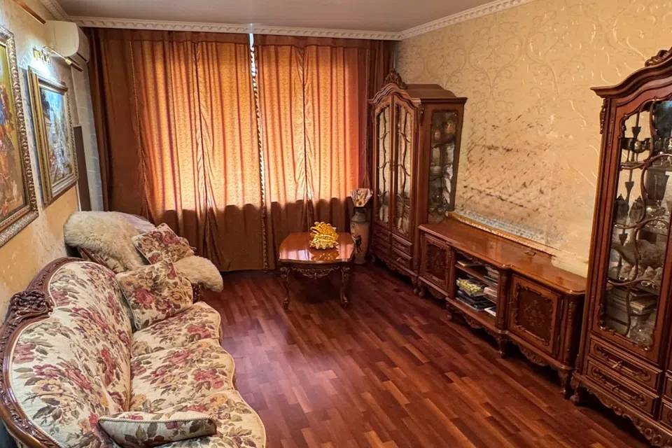Продаётся 4-комнатная квартира, 95.4 м²