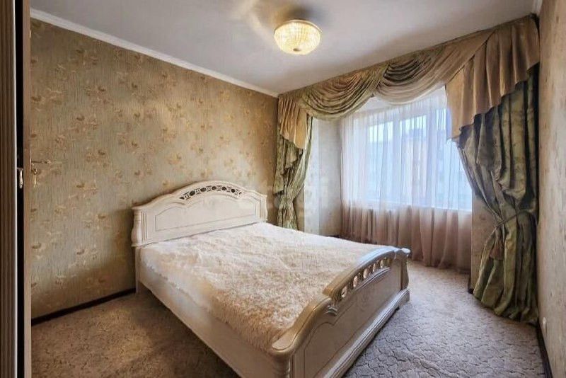 Продаётся 4-комнатная квартира, 76.3 м²