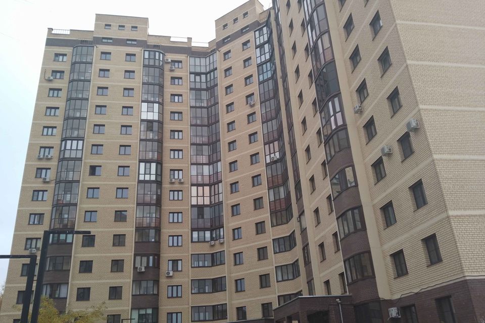 Сдаётся 2-комнатная квартира, 65 м²