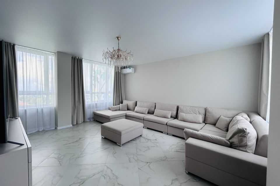 Продаётся 3-комнатная квартира, 103 м²