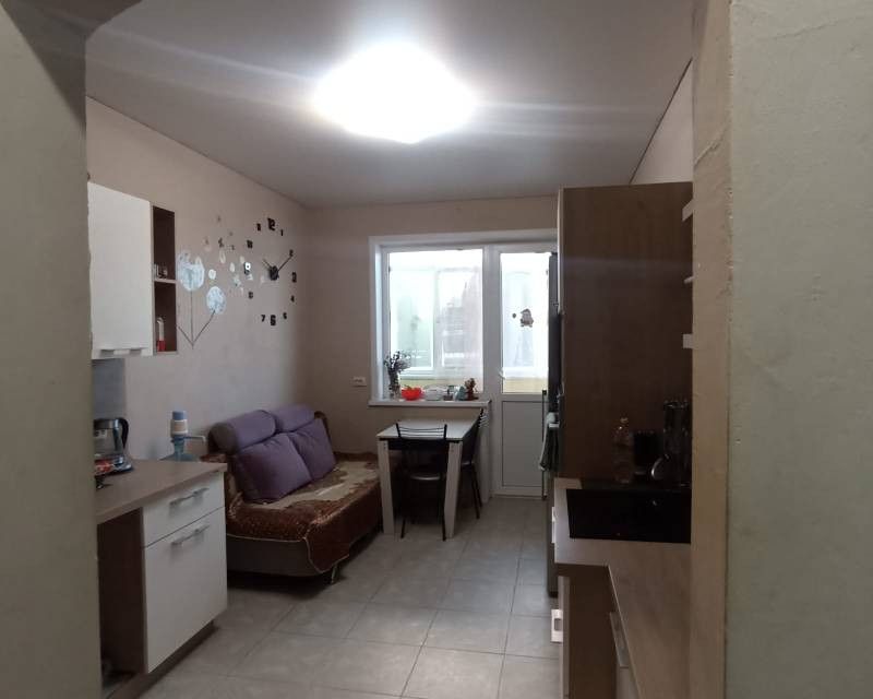 Продаётся 1-комнатная квартира, 43 м²