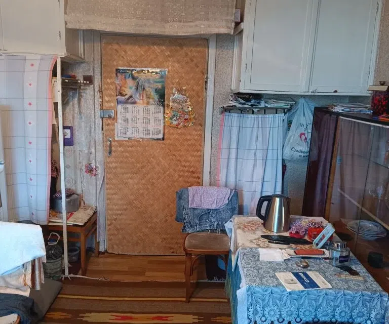Продаётся комната в 1-комн. квартире, 13 м²