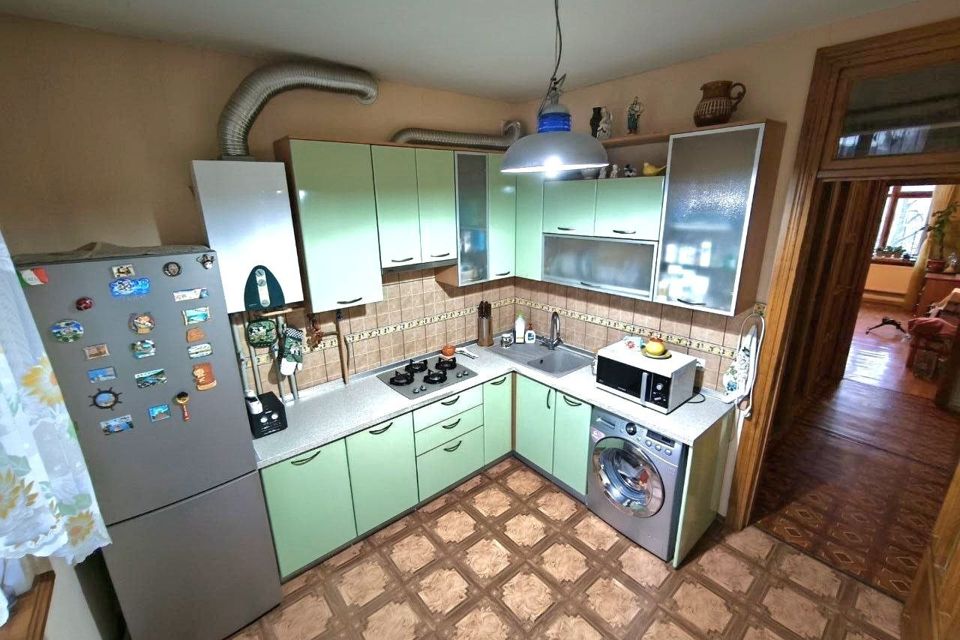 Продаётся 2-комнатная квартира, 56 м²