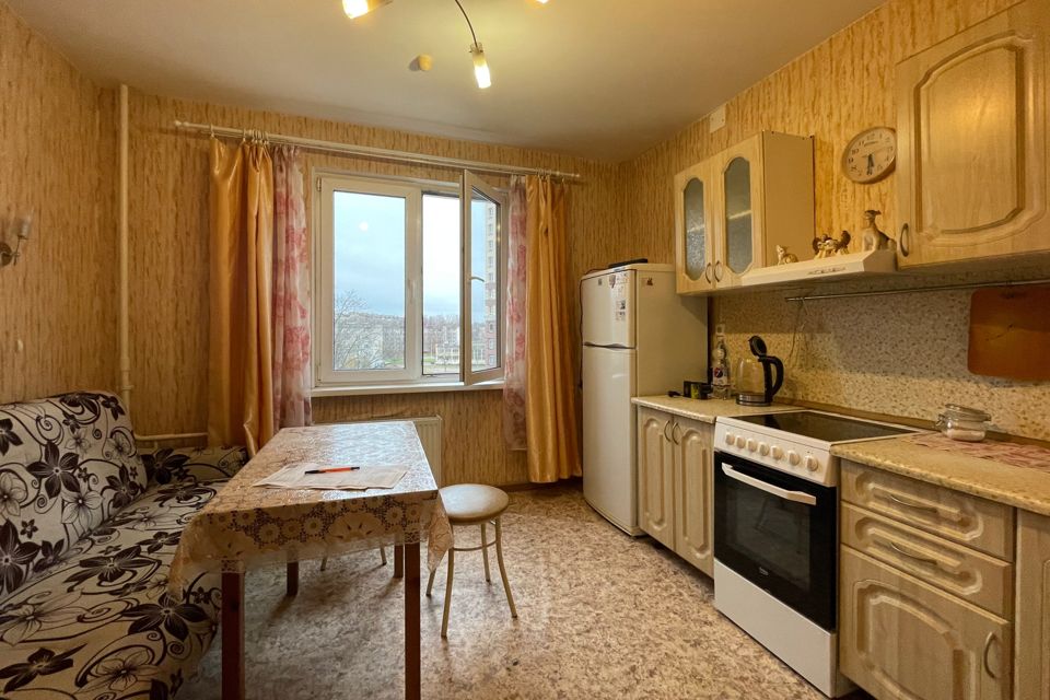 Продаётся 1-комнатная квартира, 42.3 м²