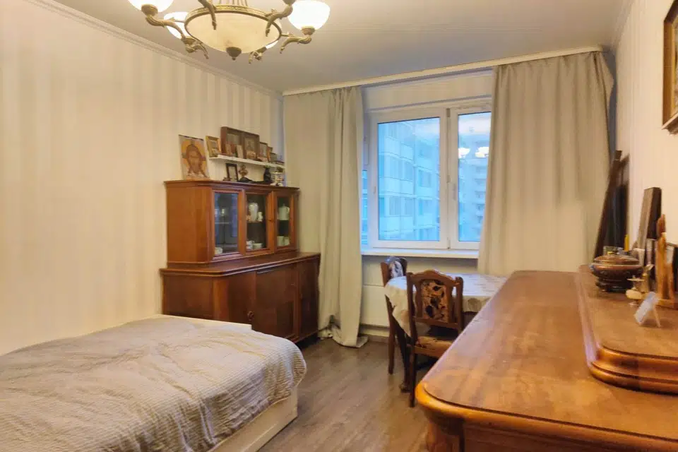 Продаётся 4-комнатная квартира, 101.7 м²