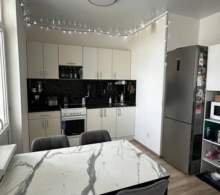 Продаётся 1-комнатная квартира, 53.9 м²
