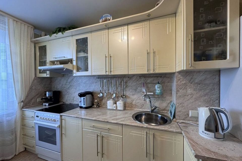 Продаётся 3-комнатная квартира, 62.3 м²