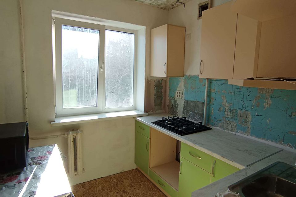 Продаётся 4-комнатная квартира, 61 м²