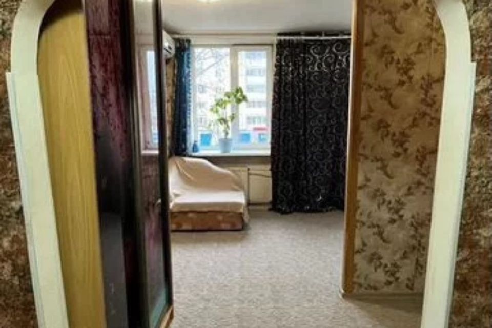 Продаётся 1-комнатная квартира, 38.3 м²