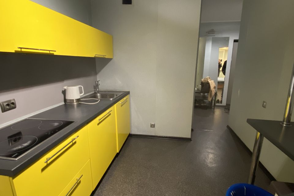 Продаётся 1-комнатная квартира, 37.8 м²