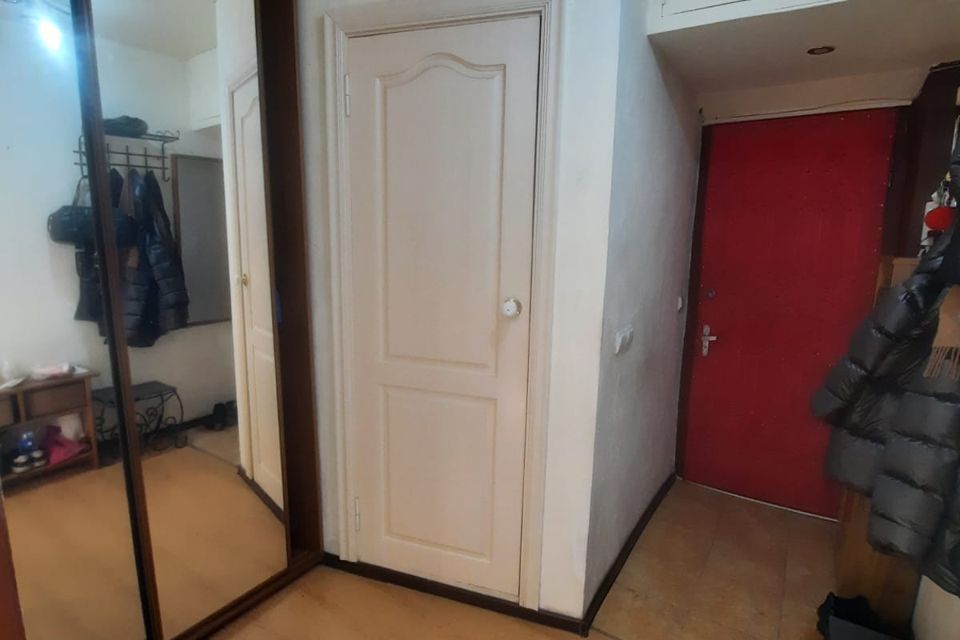 Продаётся 2-комнатная квартира, 42.4 м²