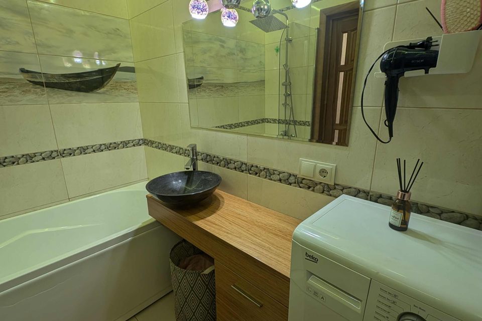 Продаётся 3-комнатная квартира, 53.5 м²