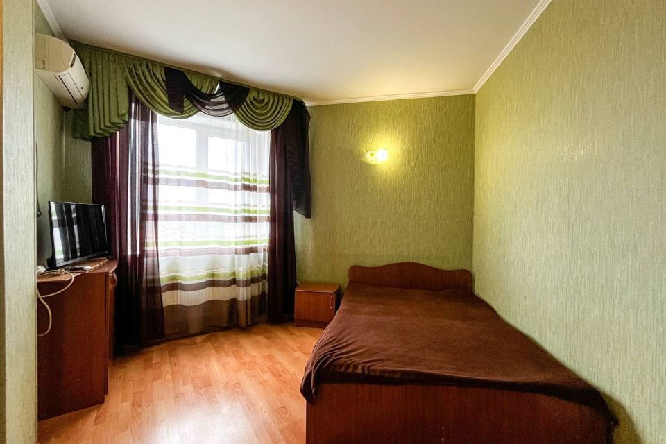 Сдаётся 2-комнатная квартира, 70 м²